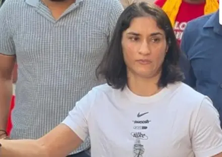 Delhi High Court denies interim relief to Vinesh Phogat for wrestling trials image 1