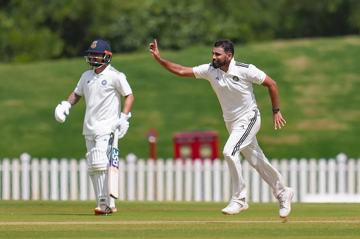 Mohammed Shami (R) has been toiling hard in the Indian domestic circuit